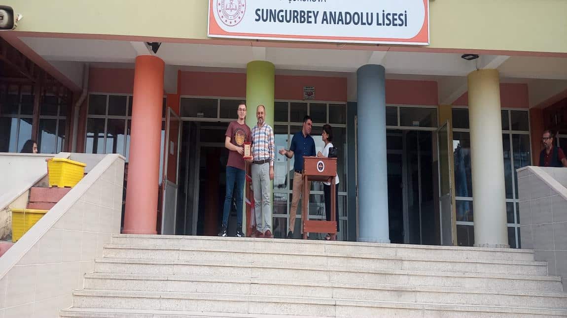 Sungurbey Anadolu Lisesinde 2022-2023 Eğitim öğretim yılının ilk günü.